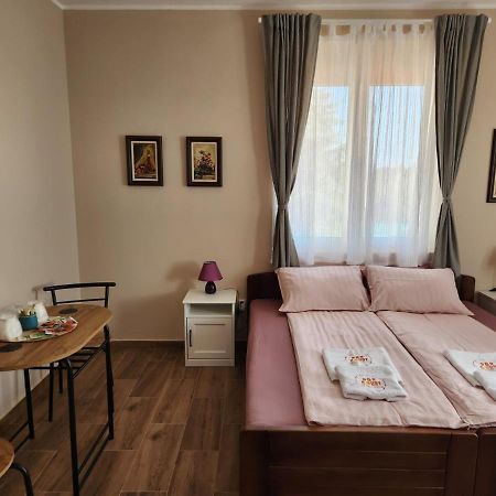 Roomsapartments Popcourt Pancevo Ngoại thất bức ảnh